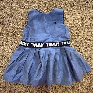 Tommy Hilfiger Dress with Logo Waistband Girls Size 12 month LIKE NEW